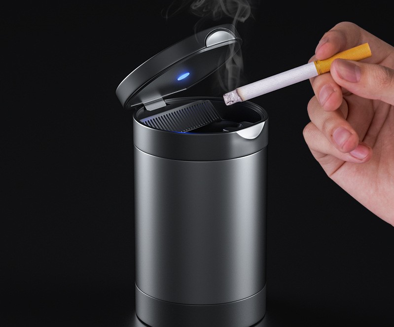 منفضة سجائر من النوع الراقي مع إضاءة داخلية